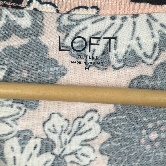 Loft Light Pink Floral Top - Picture 4 of 8
